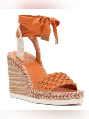 VINCE CAMUTO - Women Bryleigh Woven Espadrille Wedge Sandals in Orange. 9.5
